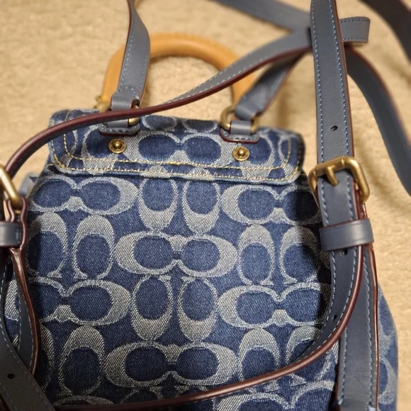 Coach Riya Backpack 21 in Signature Denim - Picture 13 of 15